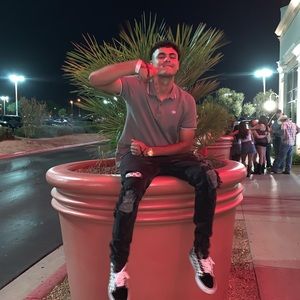 Meet your Posher, Nicholas